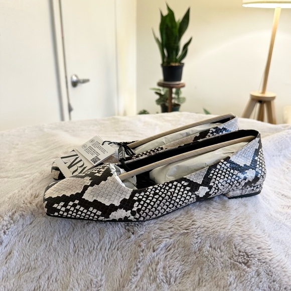 ZARA FLAT SHOES. Size 39/8. - Picture 4 of 4